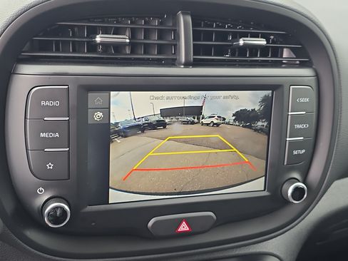Certified 2025 Kia Soul LX FWD image 23
