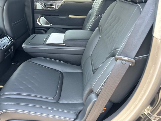New 2027 INFINITI QX80 Autograph w/ Premium Cargo Package AWD/4WD image 21