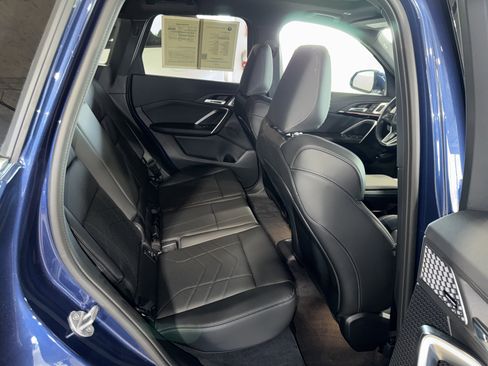 Used 2025 BMW X1 xDrive28i w/ Premium Package image 12