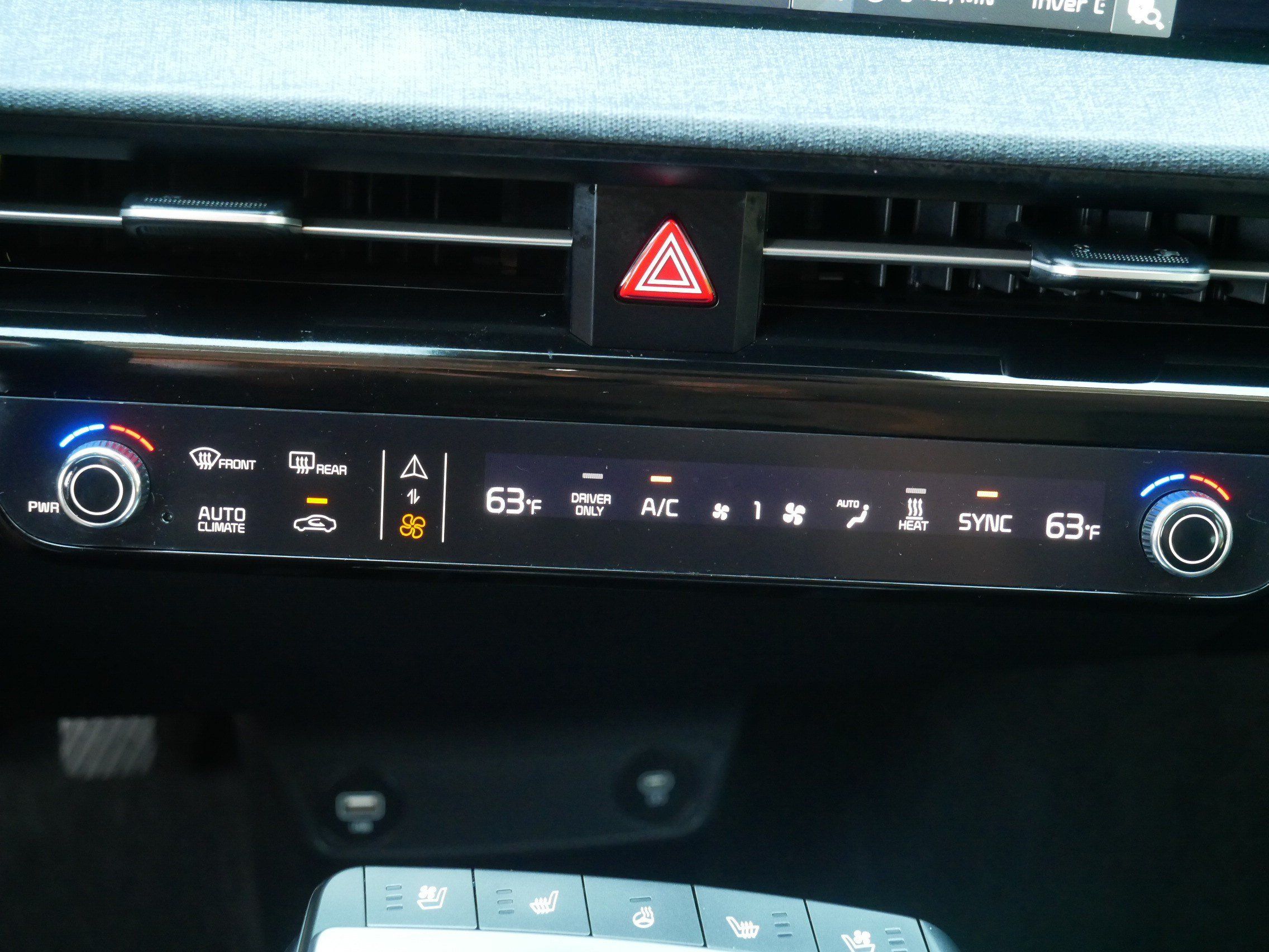 Certified 2024 Kia EV6 Wind w/ Wind Technology Package AWD/4WD image 23
