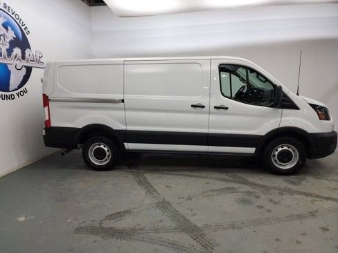 New 2024 Ford Transit 150 Low Roof image 7