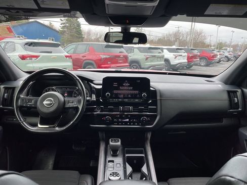 Used 2023 Nissan Pathfinder Rock Creek AWD/4WD image 10