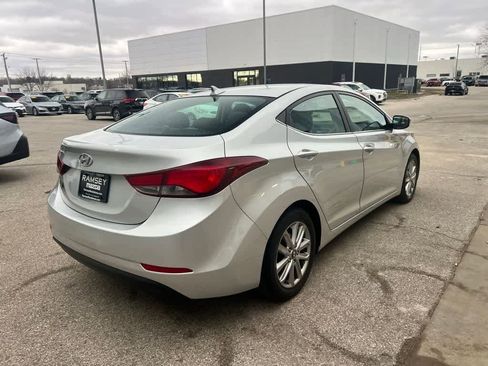 Used 2015 Hyundai Elantra SE w/ Option Group 03 image 6