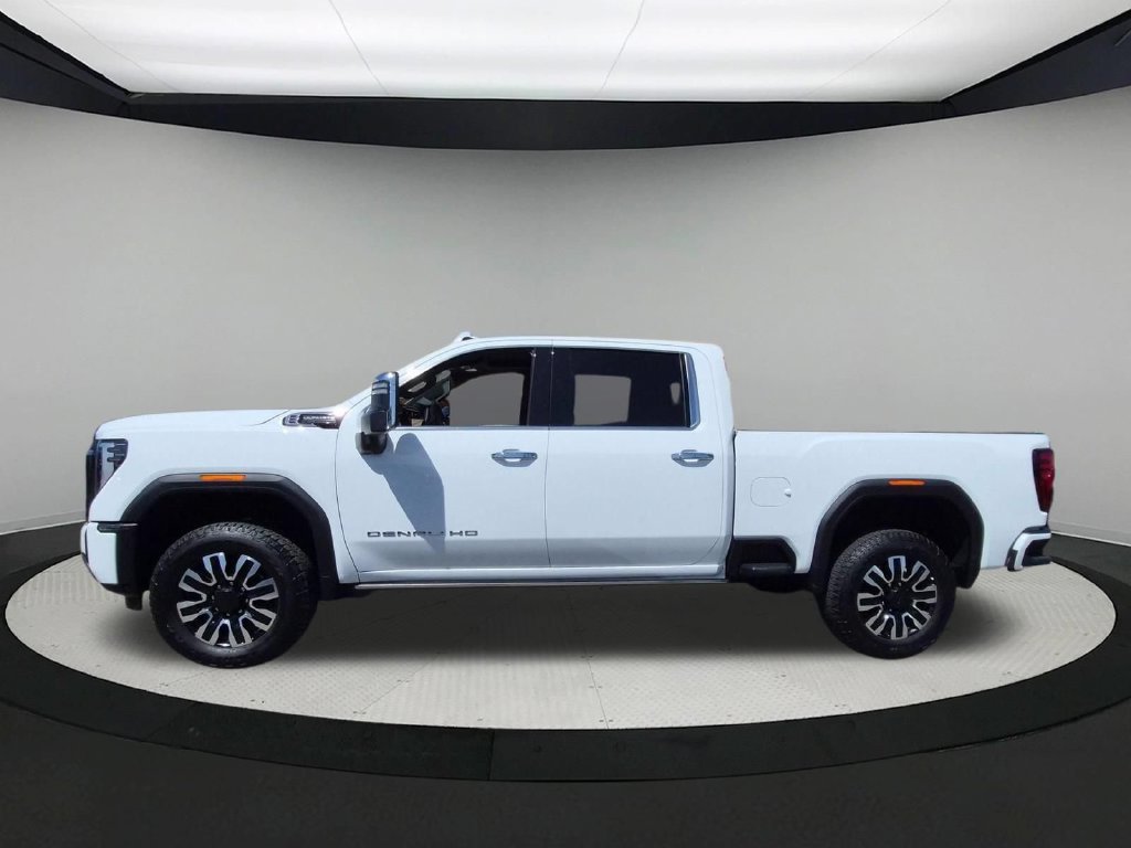 Certified 2025 GMC Sierra 3500 Denali Ultimate AWD/4WD image 2