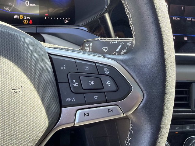 Certified 2023 Volkswagen Taos SE w/ Panoramic Sunroof Package FWD image 18