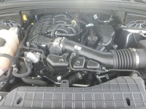 Used 2025 Jeep Grand Cherokee Altitude AWD/4WD image 27