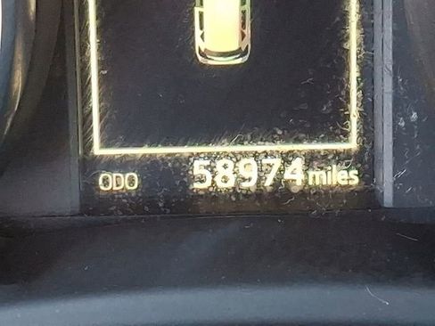 Used 2018 Toyota Corolla iM image 20