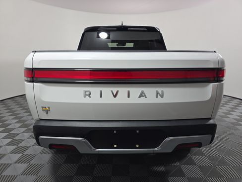 Used 2024 Rivian R1T Adventure AWD/4WD image 4