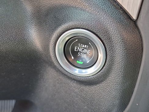 Used 2020 GMC Sierra 3500 Denali AWD/4WD image 21