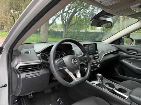Used 2026 Nissan Altima 2.5 SV FWD image 31