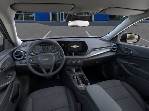 New 2026 Chevrolet Trax LS w/ Driver Confidence Package image 15