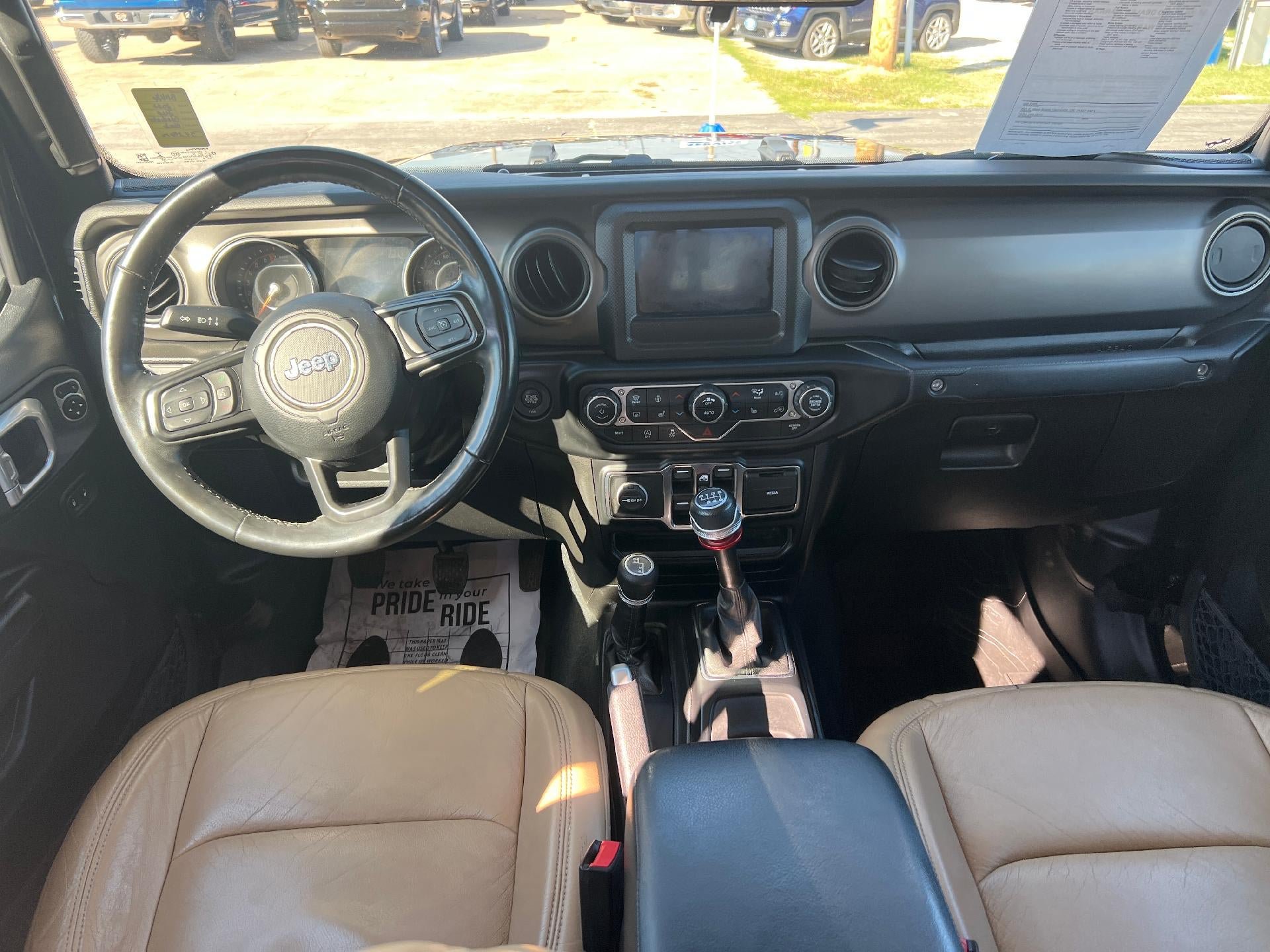 Used 2022 Jeep Gladiator Sport AWD/4WD image 15