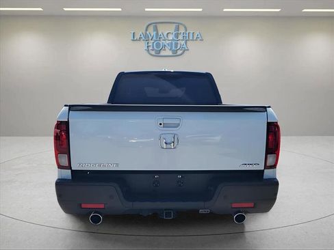 Used 2023 Honda Ridgeline Black Edition image 4