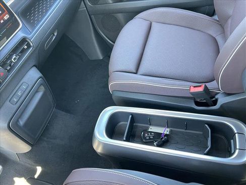 New 2025 Volkswagen ID. Buzz Pro S image 13