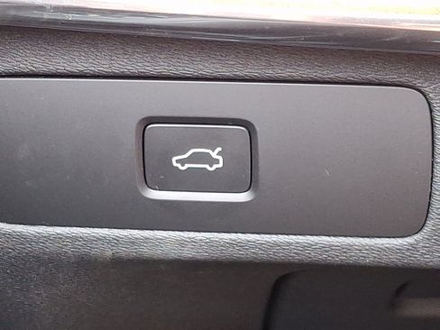 New 2025 Volvo XC90 B6 Plus w/ Protection Package image 12