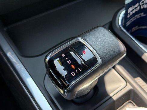 Used 2022 Chevrolet Silverado 1500 LTZ w/ Z71 Off-Road Package image 20