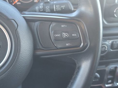 Used 2019 Jeep Wrangler Sport image 35