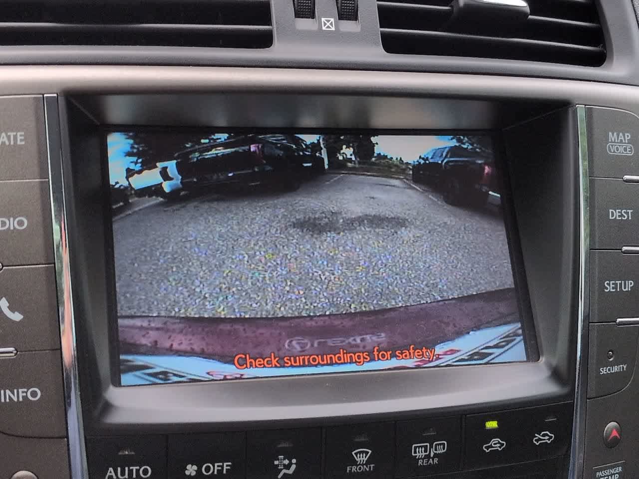 Used 2014 Lexus IS 250C w/ Luxury Package RWD image 18