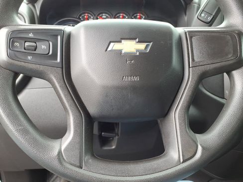 Used 2019 Chevrolet Silverado 1500 Custom w/ Custom Value Package image 10