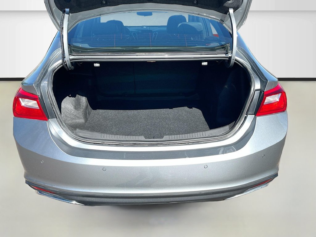 Used 2024 Chevrolet Malibu RS w/ LPO, Floor Liner Package FWD image 23