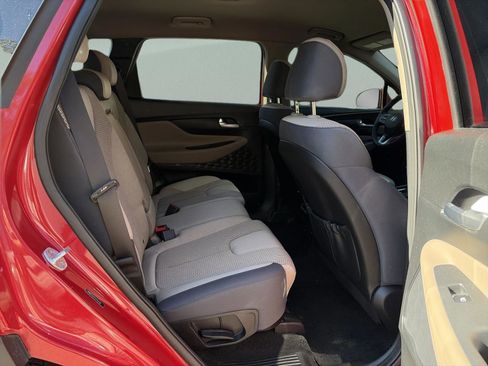 Used 2019 Hyundai Santa Fe SEL image 17