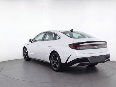 Used 2024 Hyundai Sonata SEL FWD image 5