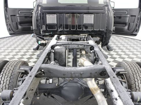 Used 2025 RAM 4500 4x4 Regular Cab DRW image 16