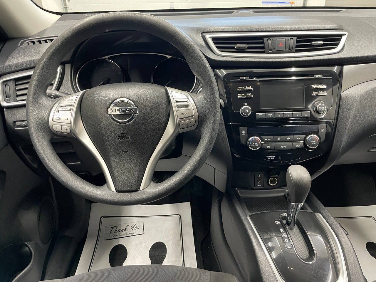 Used 2015 Nissan Rogue SV FWD image 19