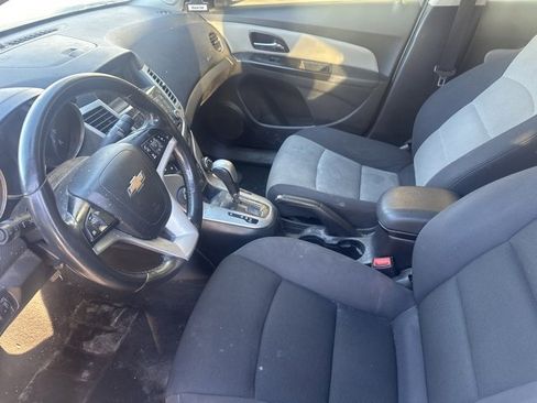 Used 2014 Chevrolet Cruze LT image 11