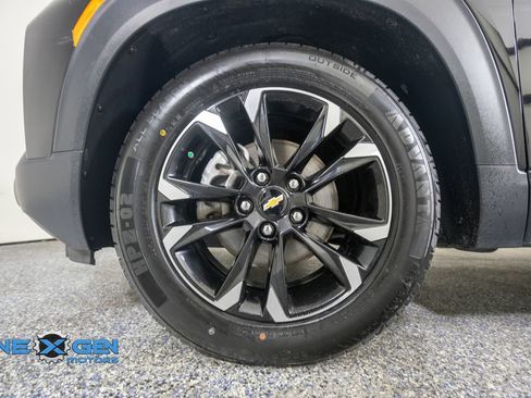 Used 2021 Chevrolet TrailBlazer LT w/ Convenience Package FWD image 47