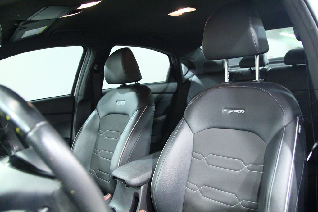 Used 2021 Kia Forte GT-Line FWD image 6