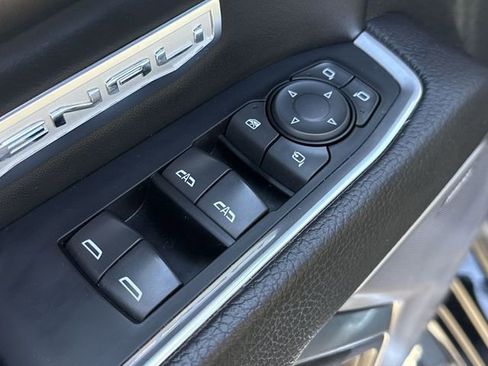 Used 2022 GMC Sierra 1500 Denali image 23