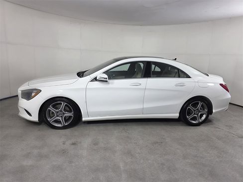 Used 2019 Mercedes-Benz CLA 250 4MATIC image 7