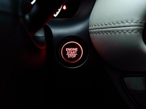 Certified 2026 Honda HR-V LX image 25