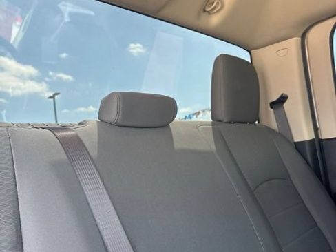 Used 2018 RAM 2500 Tradesman w/ Chrome Appearance Group AWD/4WD image 20