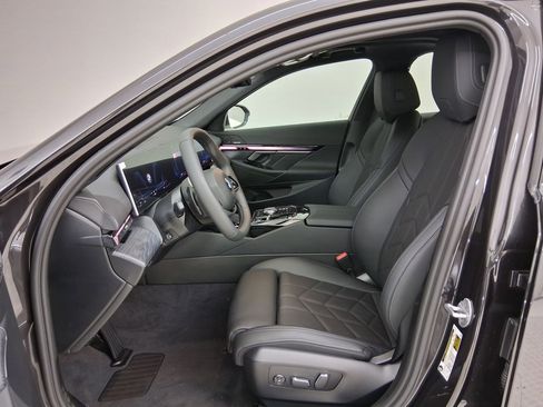 New 2026 BMW 530i RWD image 3