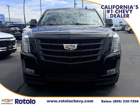 Used 2020 Cadillac Escalade Luxury w/ Escalade Sport Edition RWD image 2