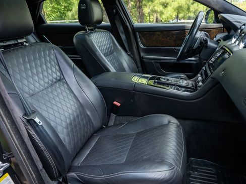 Used 2019 Jaguar XJ L Supercharged RWD image 16