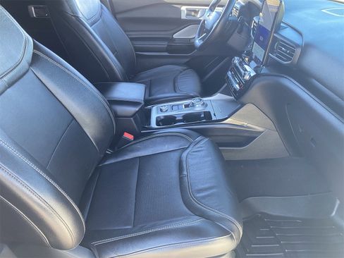 Used 2021 Ford Explorer ST w/ Equipment Group 401A image 12