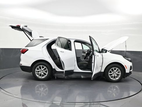 Used 2022 Chevrolet Equinox LT FWD image 32