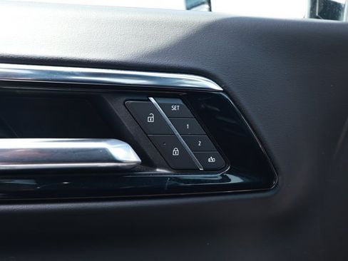 Used 2025 Chevrolet Tahoe LT RWD image 20