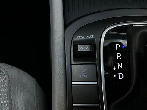 Used 2025 Hyundai Kona SEL image 24