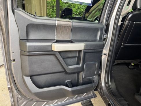 Used 2021 Ford F250 Lariat AWD/4WD image 32