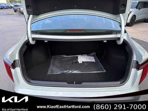 New 2026 Kia K4 FWD image 16