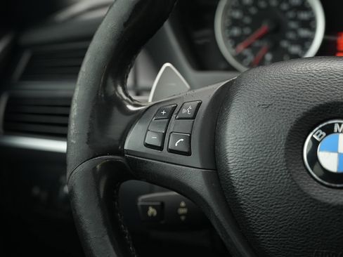Used 2011 BMW X5 M image 44