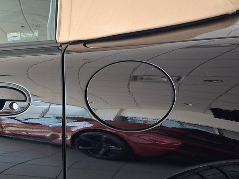 Used 2004 Chevrolet Corvette Convertible w/ Preferred Equipment Group image 33