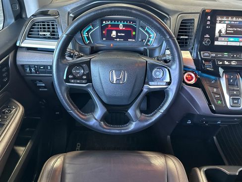 Used 2024 Honda Odyssey Touring image 14