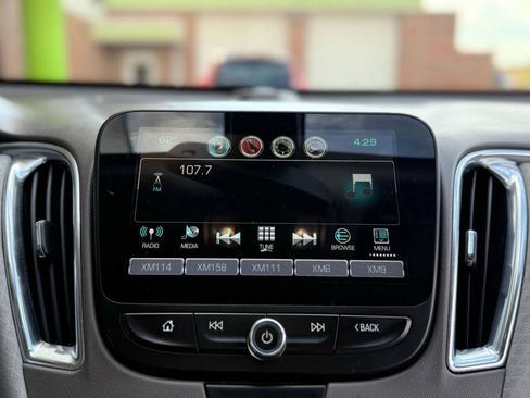 Used 2016 Chevrolet Malibu LT FWD image 27