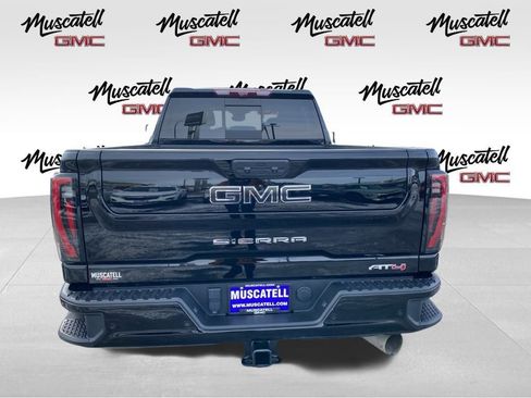 Used 2024 GMC Sierra 2500 AT4 w/ AT4 Premium Plus Package image 7