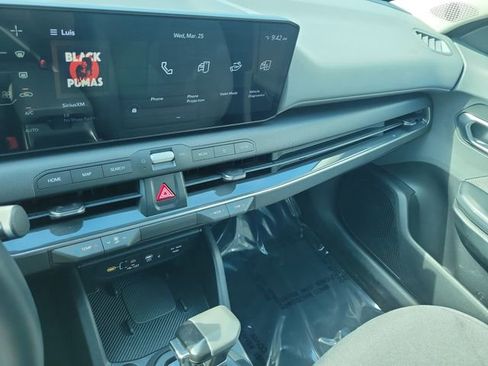 Used 2025 Kia K4 EX image 27